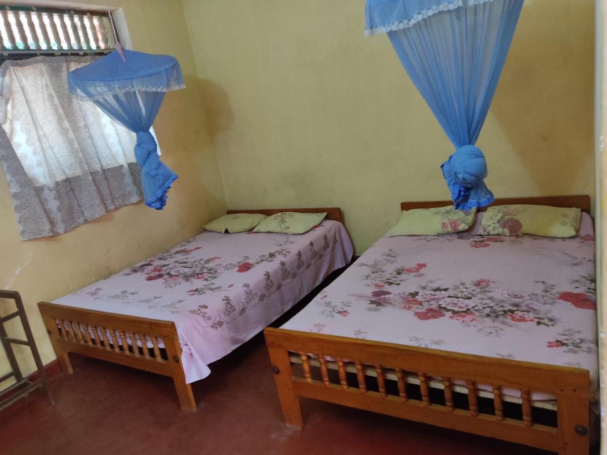 Isuruma Rest Kataragama Zimmer foto